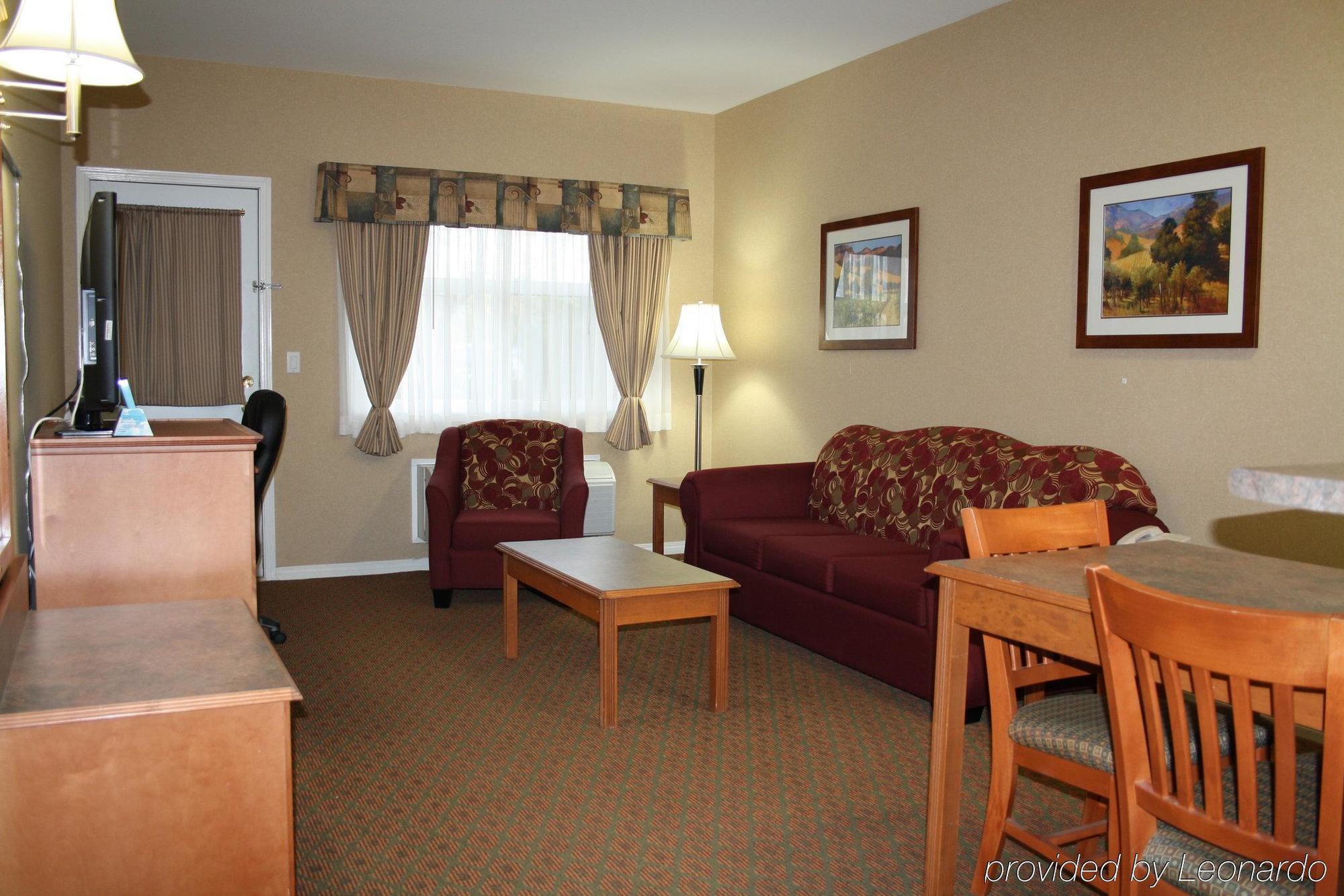 Best Western Plus Osoyoos Hotel & Suites Pokoj fotografie
